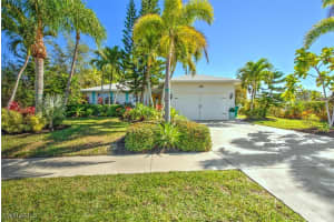 299 S Heathwood Dr, Marco Island