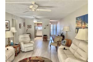 1022 Se 46th St 1b, Cape Coral