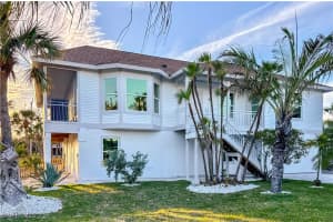 1129 Seagrape Ln, Sanibel