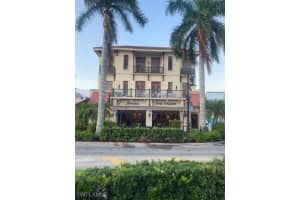 868 5th Ave S 3a, Naples