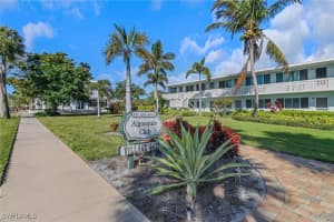 421 12th Ave S A11, Naples