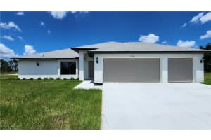 2416 Nw 15th Pl, Cape Coral