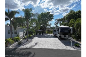 5870 Maplewood Ct, Fort Myers