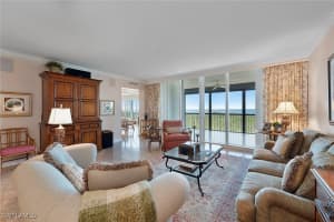 7575 Pelican Bay Blvd 902, Naples
