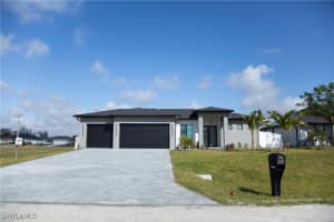 2217 Ne 15th Ter, Cape Coral