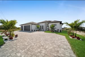 414 Nicholas Pkwy E, Cape Coral