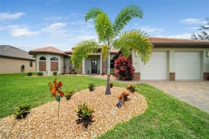 1149 Sw 37th St, Cape Coral