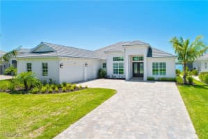 13896 Blue Bay Cir, Fort Myers