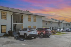 2135 Crystal Dr 31, Fort Myers