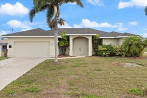2865 Sw 25th Ave, Cape Coral