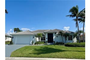 16124 Edgemont Dr, Fort Myers