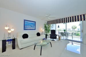 20121 Ian Ct 208, Estero