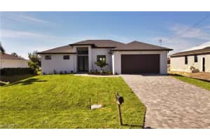 228 Sw 31st Pl, Cape Coral