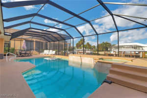 562 Goldcoast Ct, Marco Island
