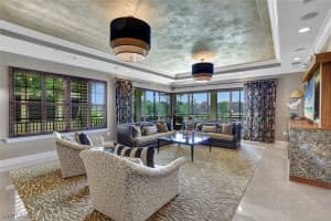 2772 Tiburon Blvd E 5-102, Naples
