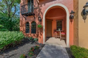 8945 Malibu St 206, Naples