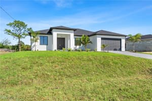 1513 Ne 23rd St, Cape Coral