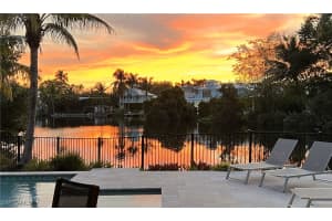 1050 11th St N, Naples