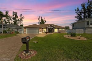 313 Se 21st Ln, Cape Coral