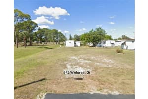 842 Winterest Dr, North Fort Myers