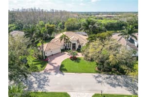 10081 Magnolia Bend Dr, Estero