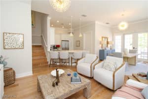 453 8th Ave S 106, Naples