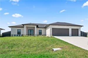 137 Sw 33rd Pl, Cape Coral