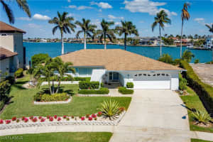 1064 Fieldstone Dr, Marco Island