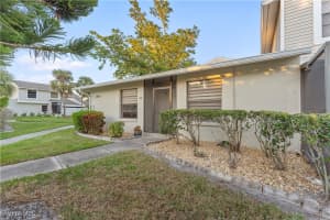 1415 Sw Courtyard Ter 60, Cape Coral
