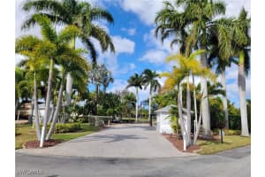 10241 Surfwood Ct, Fort Myers
