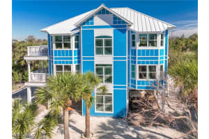 4460 Smugglers Dr, Upper Captiva