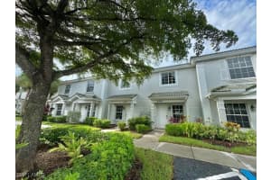 8068 Pacific Beach Dr, Fort Myers