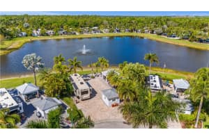 10211 Surfwood Ct, Fort Myers