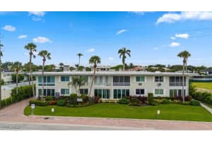 1550 Gulf Shore Blvd N W2, Naples