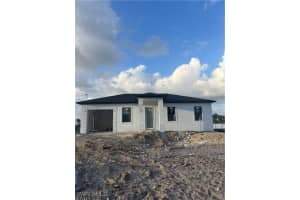 1215 Ecarte St E, Lehigh Acres