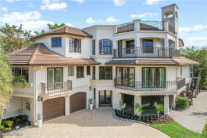 195 S Beach Dr, Marco Island