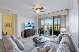 400 Flagship Dr 504, Naples