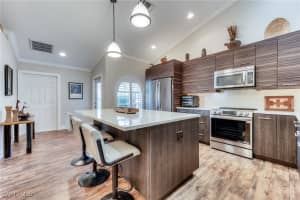 6113 Thresher Dr 202, Naples