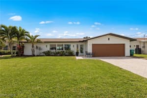 1720 Se 40th Ter, Cape Coral