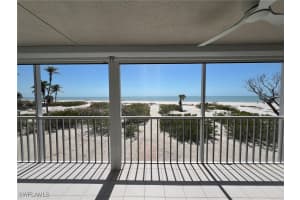 3015 W Gulf Dr 102, Sanibel