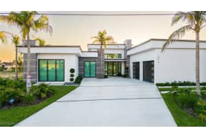 2416 Sw 10th Ave, Cape Coral