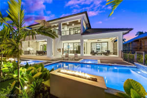 255 21st Ave S, Naples 255 21st Ave S, Naples