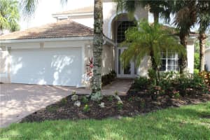 6478 Waverly Green Way, Naples