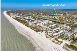 1246 Fulgur St 202, Sanibel