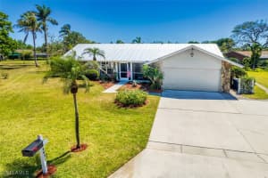 5831 Tallowood Cir, Fort Myers