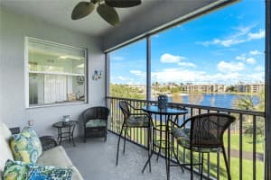 16605 Lake Circle Dr 337, Fort Myers
