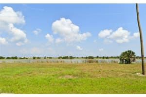 74 Willow Rd, Placida