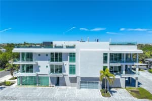 1165 8th St S 202, Naples