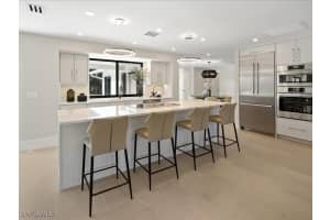 518 Cypress Way E, Naples