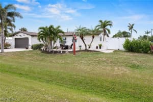 14020 Amsterdam Ave, Fort Myers